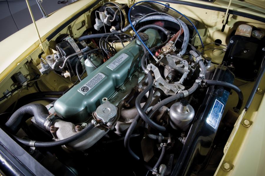  MG C GT Coupe 1969 года  (фото 17 из 22)